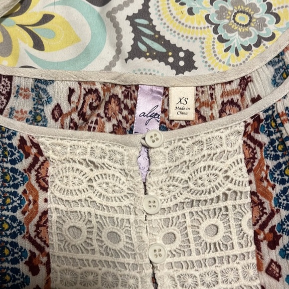 Francesca’s top - Picture 2 of 4